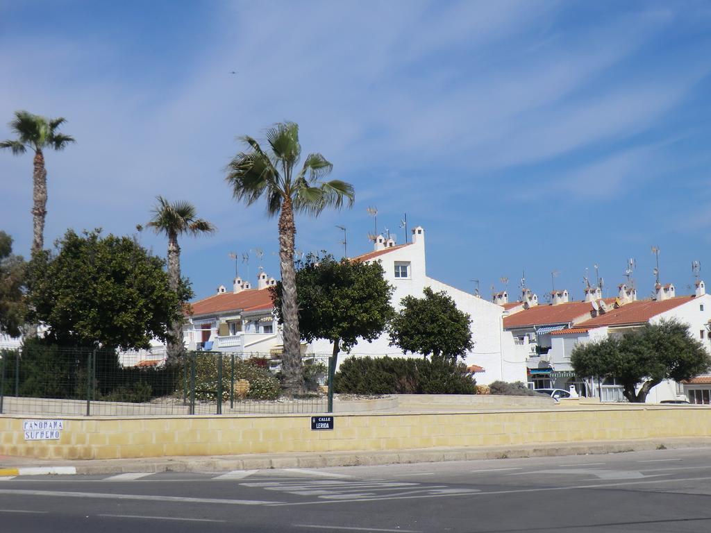 Casas Holiday - Playa La Mata 1 ตอร์เรเวียคา ภายนอก รูปภาพ